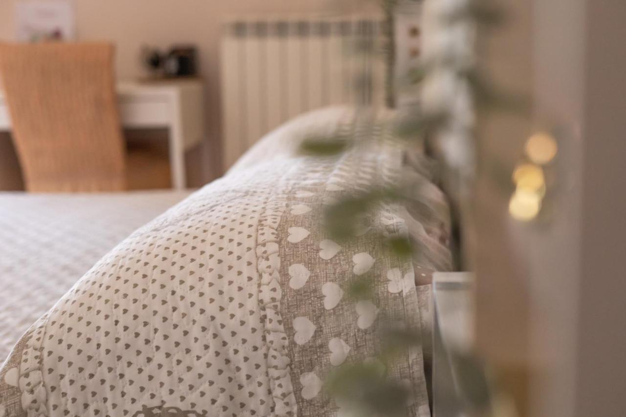 フィウミチーノ Emotions Bed & Breakfast エクステリア 写真